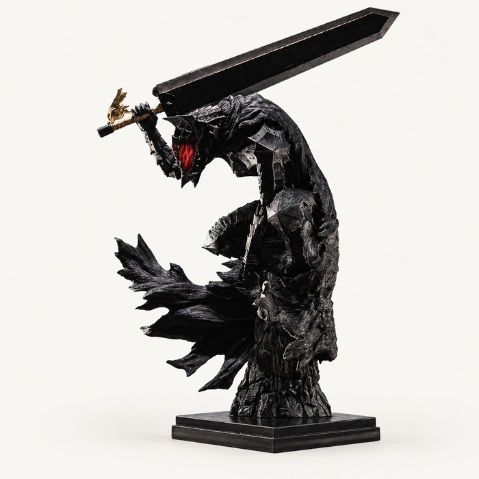 Black Swordsman Armored Statue — 24 cm
