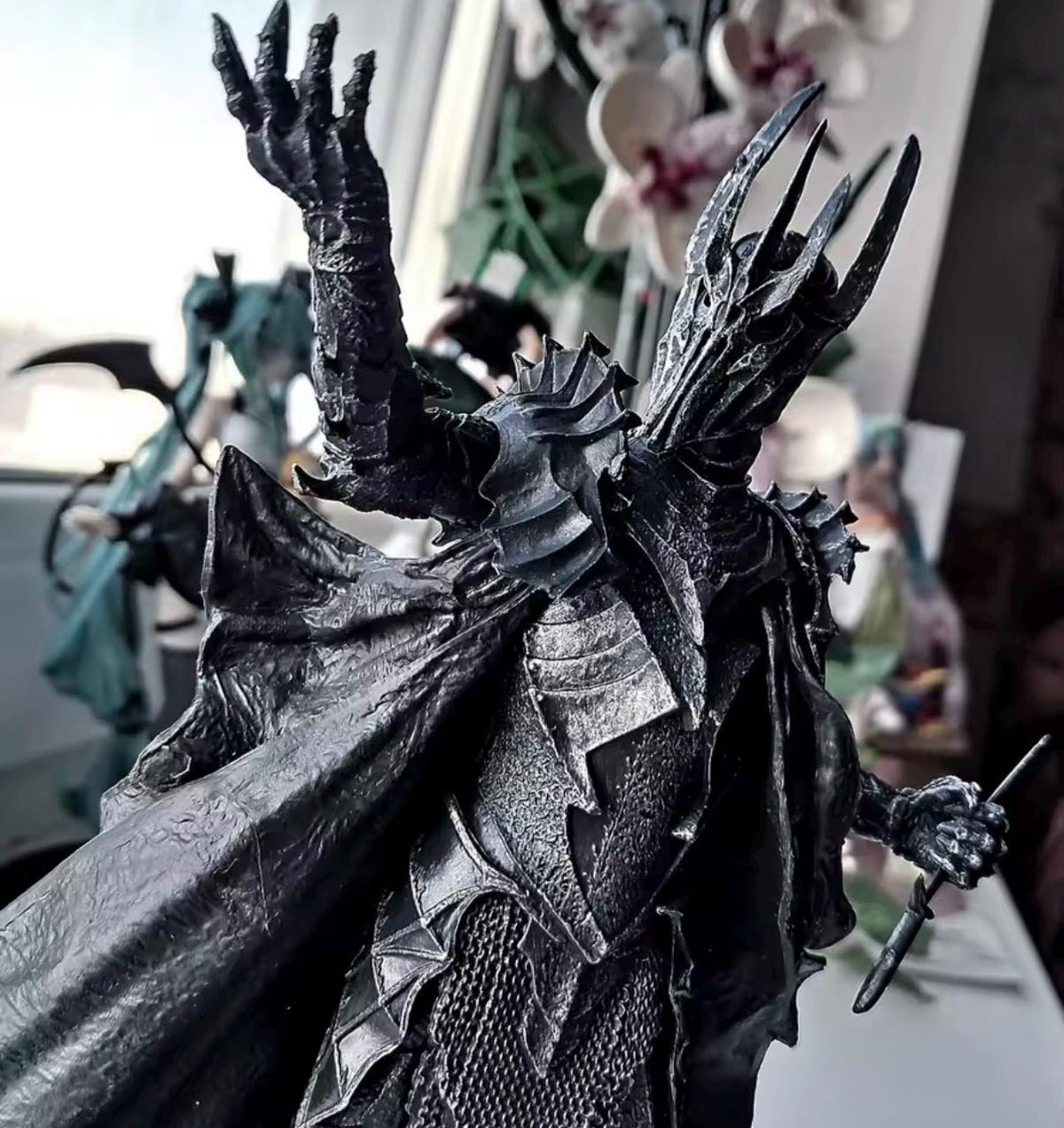 Dark Lord Armored Statue — 19.5 cm