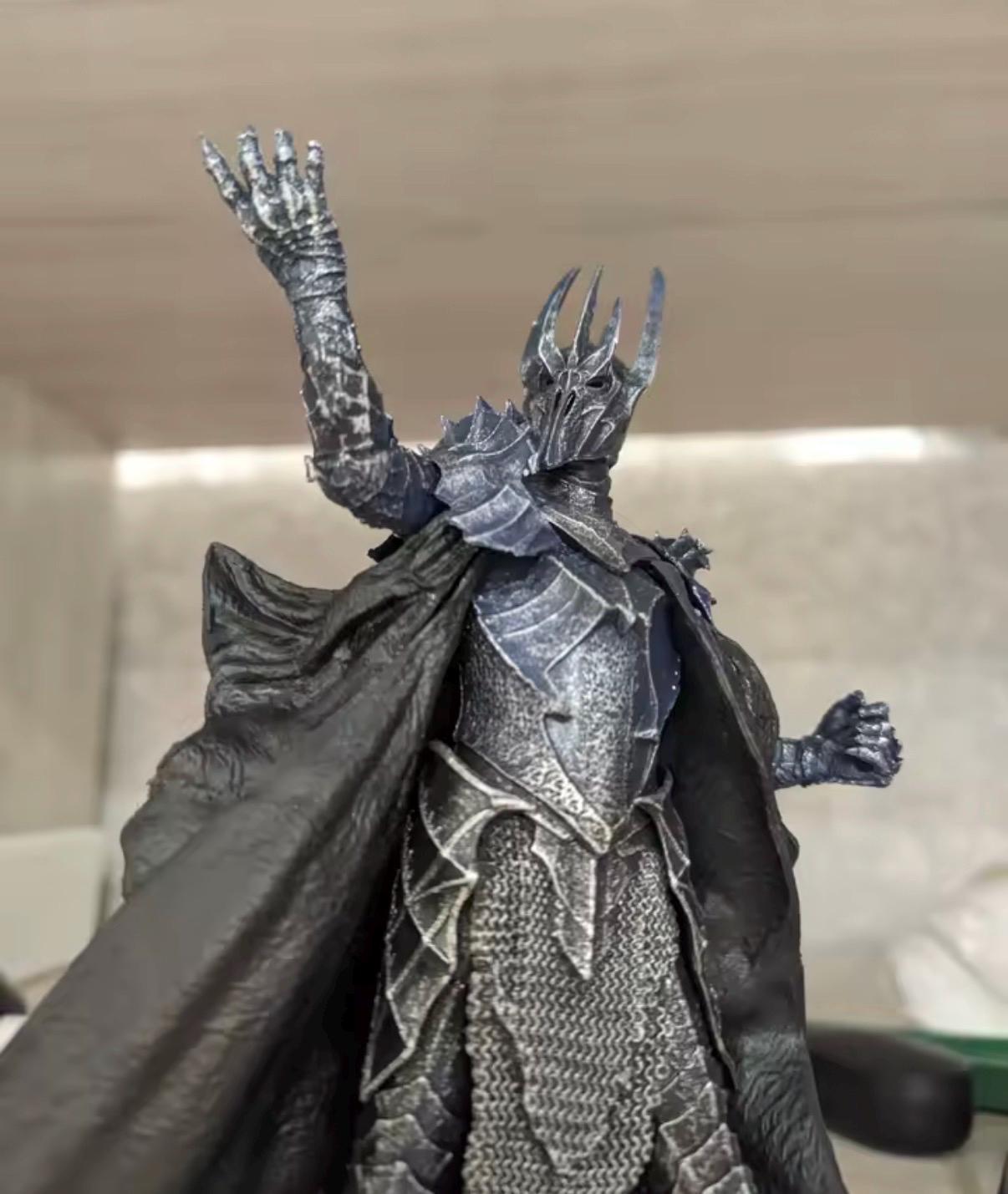 Dark Lord Armored Statue — 19.5 cm